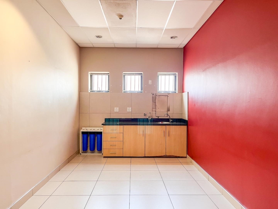 To Let commercial Property for Rent in Bellville Central Western Cape